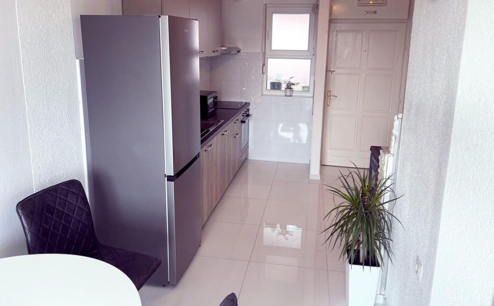 Apartman Moon ザダル エクステリア 写真